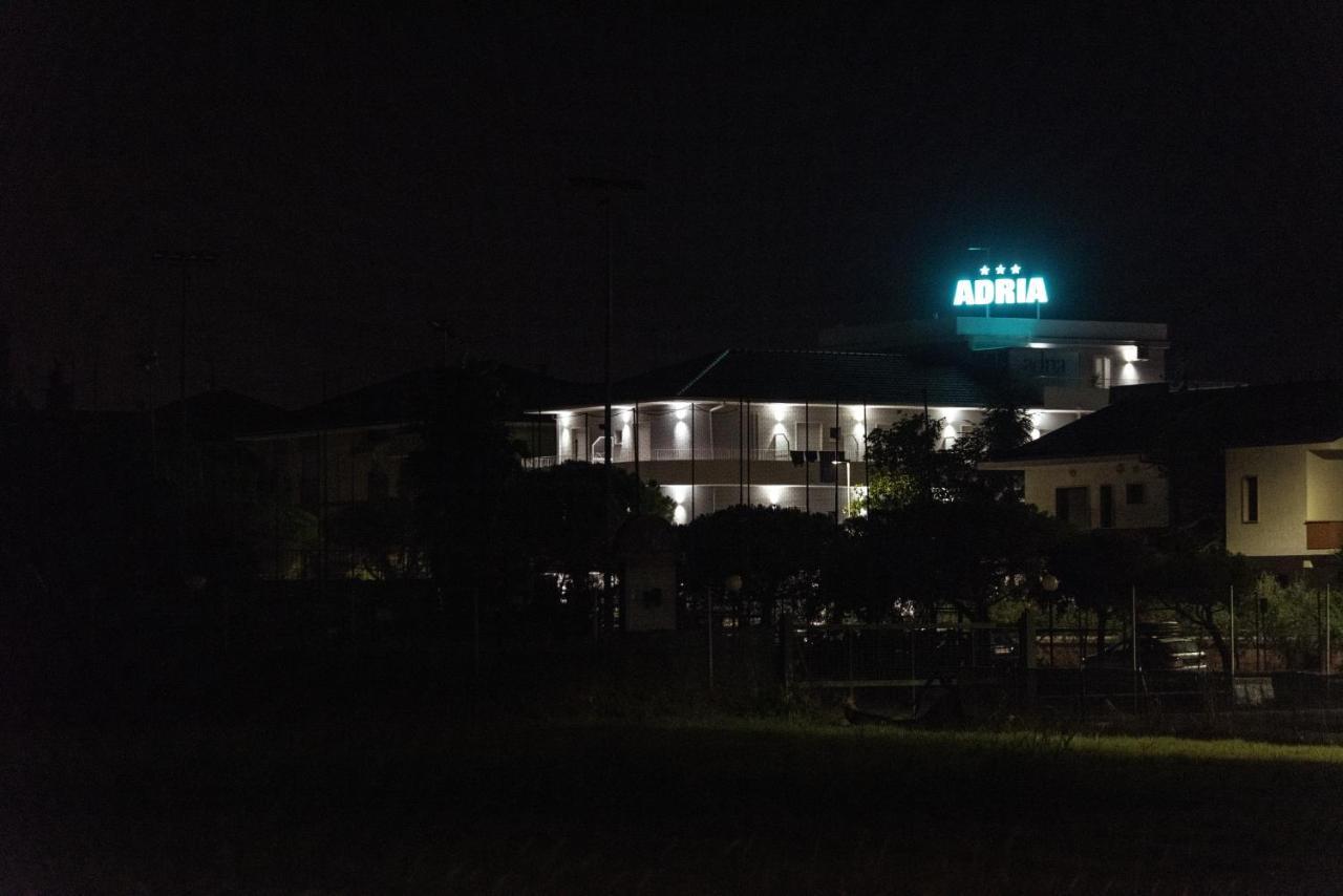 Adria Beach Hotel Alba Adriatica Dış mekan fotoğraf